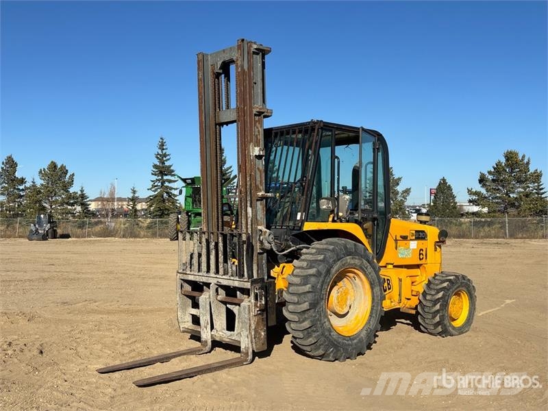 JCB 930 Vanterenski viljuškar