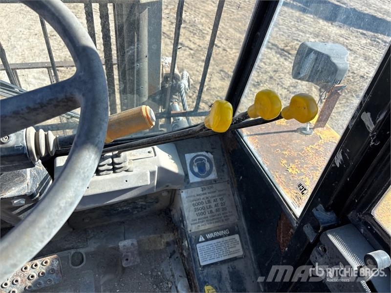 JCB 930 Vanterenski viljuškar