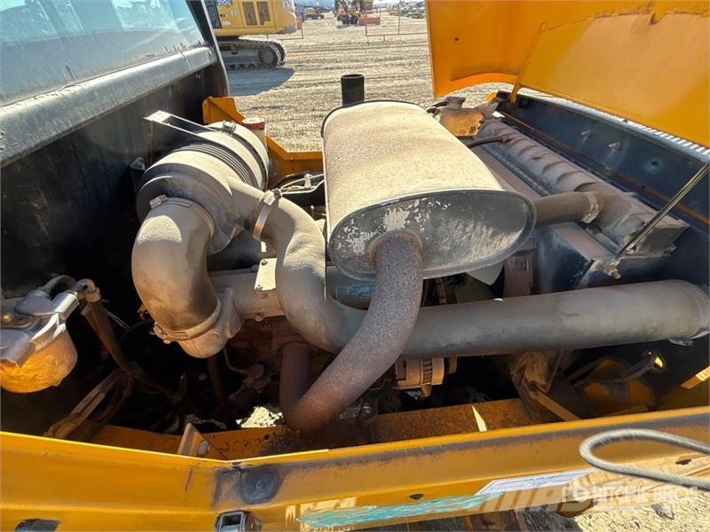 JCB 930 Vanterenski viljuškar