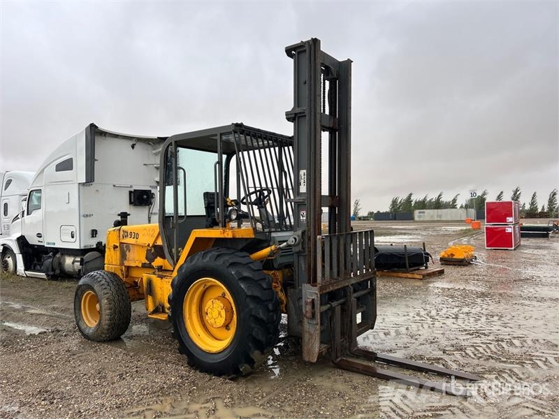 JCB 930 Rough terrain trucks