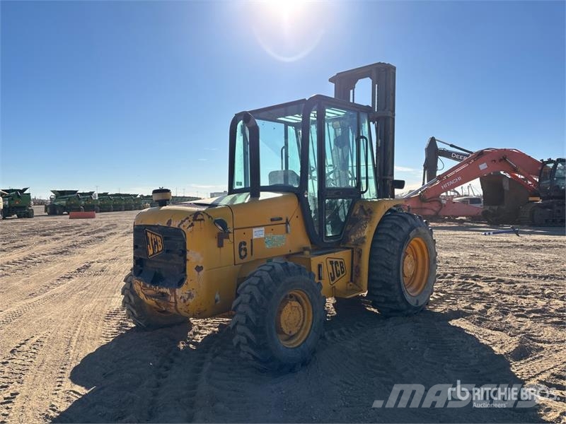 JCB 930 Vanterenski viljuškar