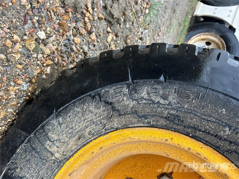 JCB 930 Rough terrain trucks