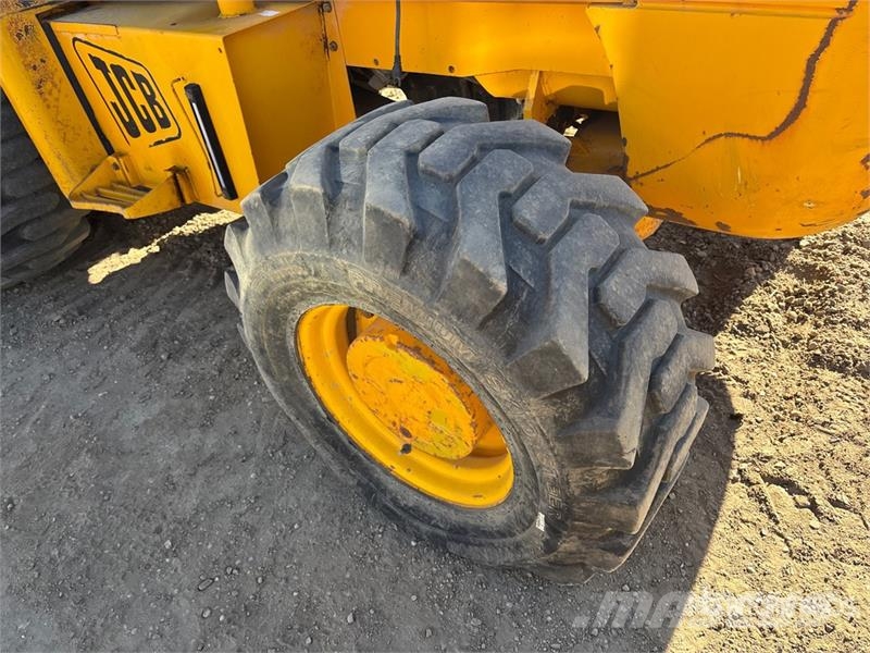 JCB 930 Vanterenski viljuškar