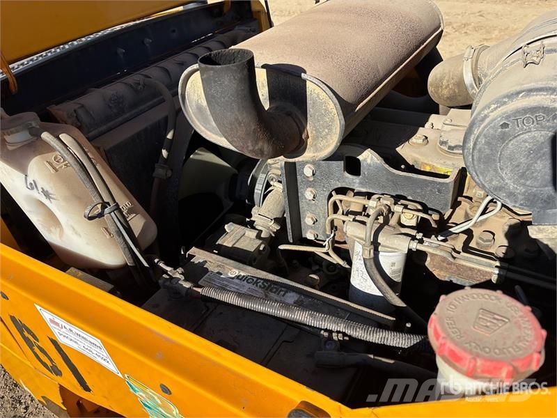 JCB 930 Vanterenski viljuškar