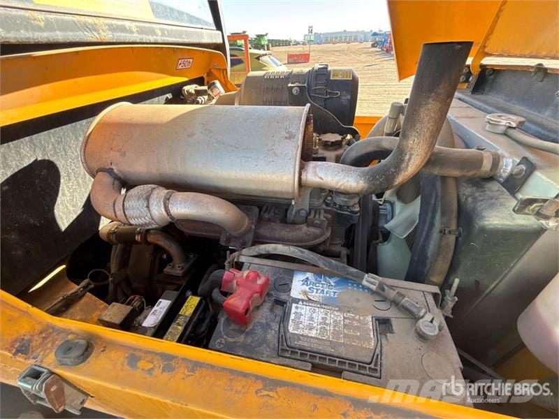 JCB 940-4 4x4 Rough Terrain Forklift Elevatore per esterni