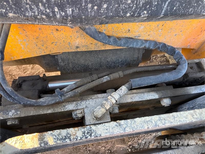 JCB 940-4 4x4 Rough Terrain Forklift Elevatore per esterni