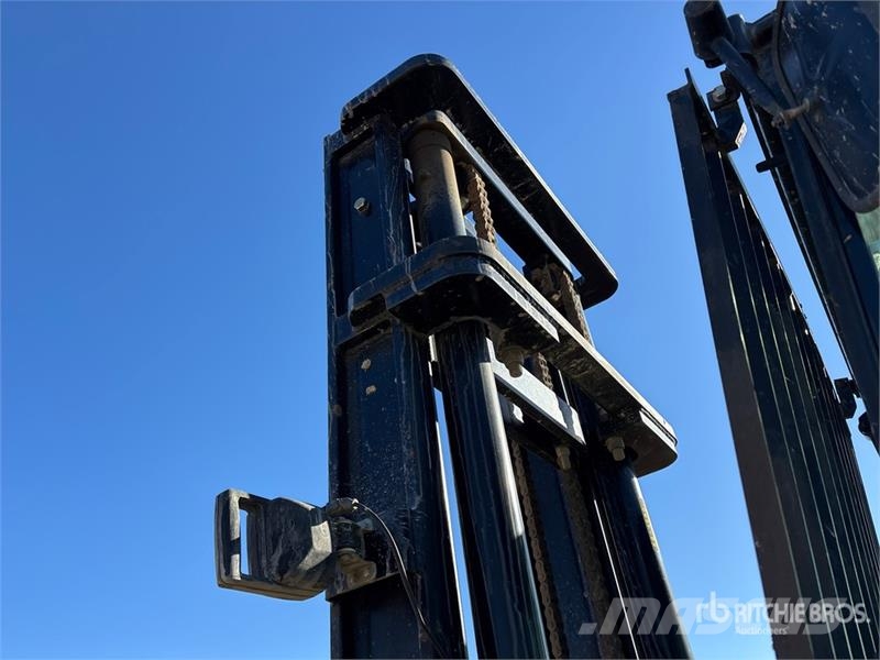 JCB 940-4 4x4 Rough Terrain Forklift Elevatore per esterni