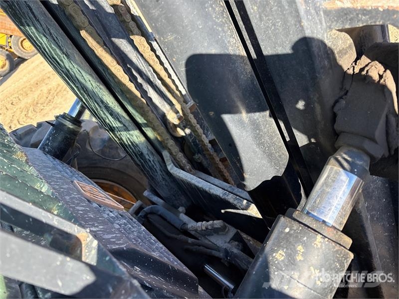 JCB 940-4 4x4 Rough Terrain Forklift Elevatore per esterni