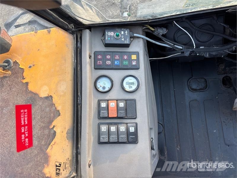 JCB 9504 10000 lb 4x4 Rough Terrain Forklift Elevatore per esterni