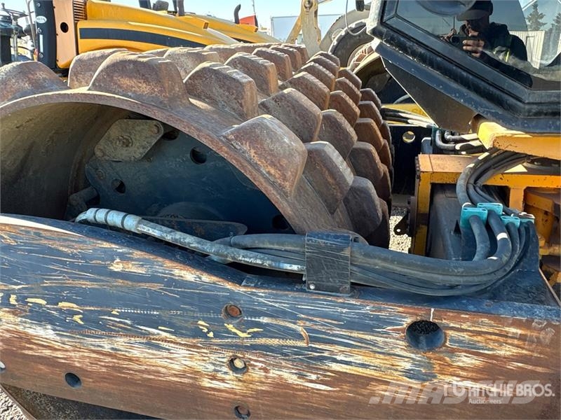 JCB VM132PD Padfoot Drum Compactor (Inoperable) Walzenzüge