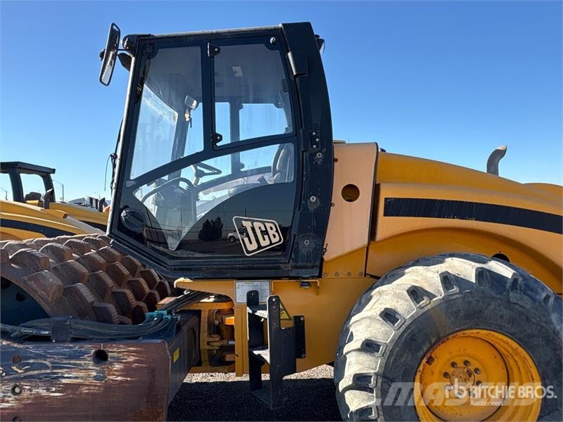 JCB VM132PD Padfoot Drum Compactor (Inoperable) Walzenzüge