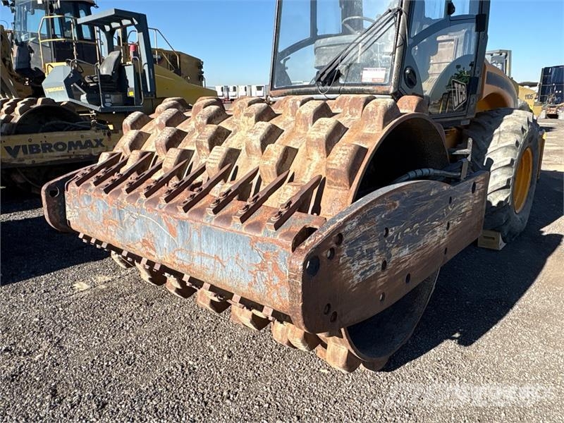 JCB VM132PD Padfoot Drum Compactor (Inoperable) Walzenzüge