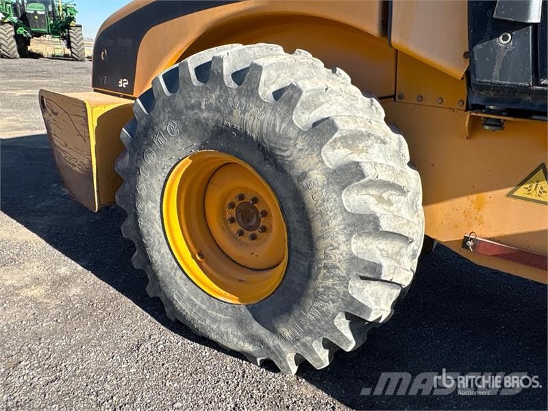 JCB VM132PD Padfoot Drum Compactor (Inoperable) Walzenzüge