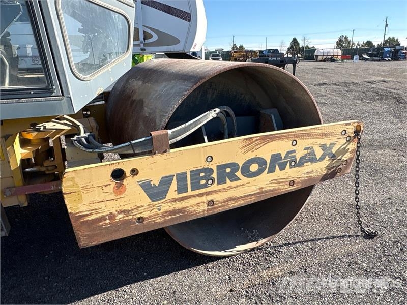 JCB W1105D Smooth Drum Compactor (Inoperable) Rolos compactadores monocilíndricos