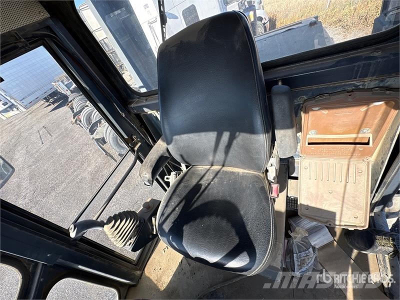 JCB W1105D Smooth Drum Compactor (Inoperable) Rolos compactadores monocilíndricos