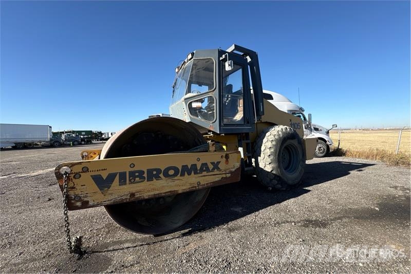 JCB W1105D Smooth Drum Compactor (Inoperable) Rolos compactadores monocilíndricos