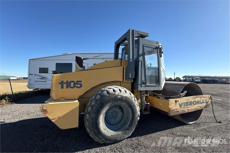 JCB W1105D Smooth Drum Compactor (Inoperable) Rolos compactadores monocilíndricos