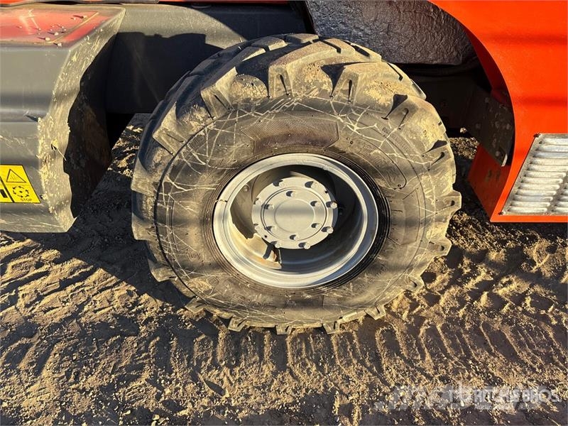 JCW JW1500 Wheel Loader Iekrāvēji uz riteņiem