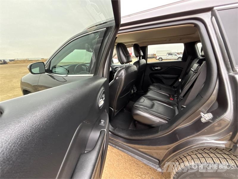 Jeep Cherokee 4WD SUV 汽车