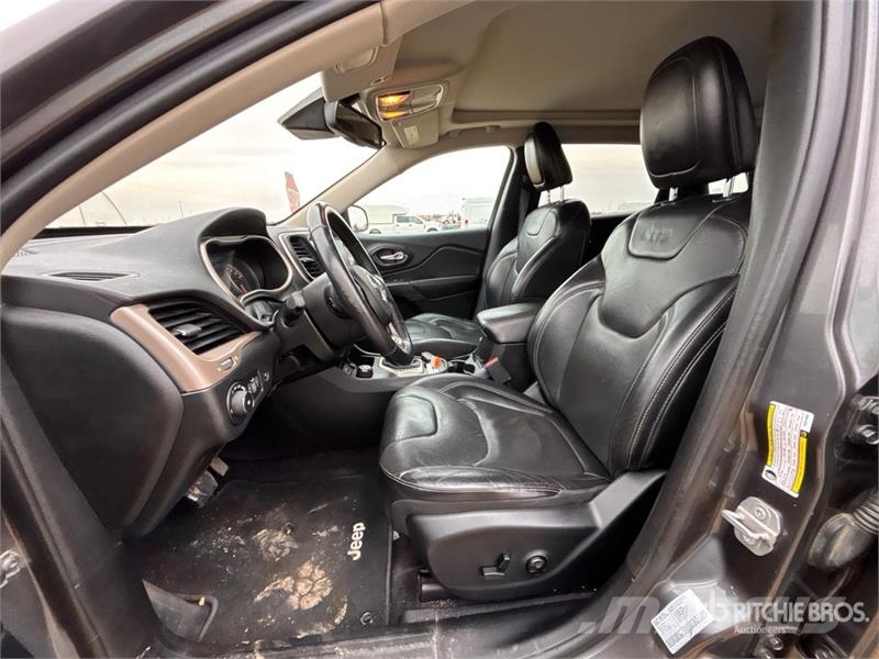 Jeep Cherokee 4WD SUV 汽车