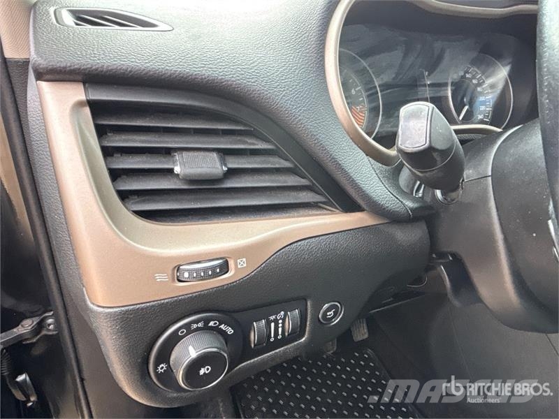 Jeep Cherokee SUV Personbiler