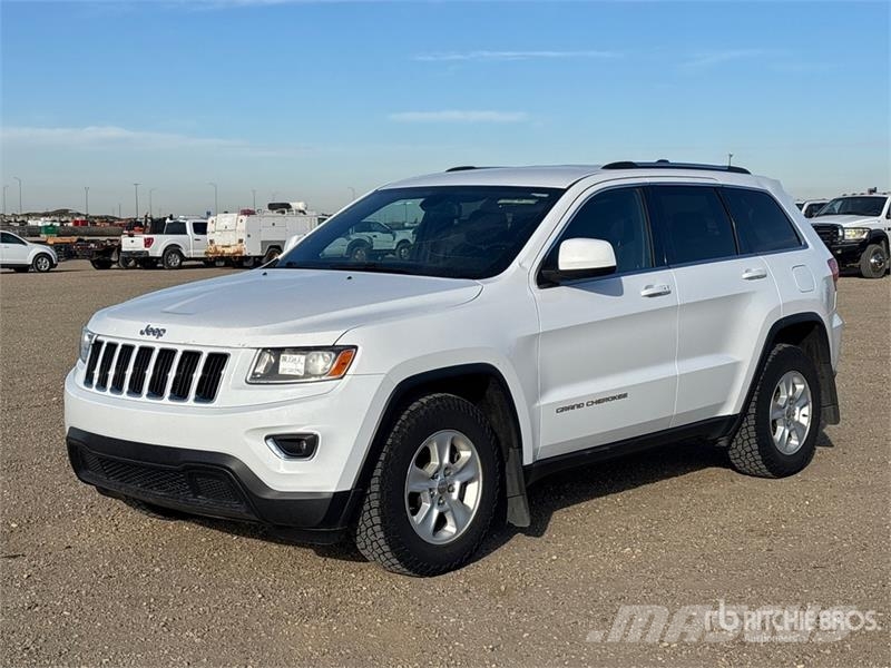 Jeep Grand Cheroke Laredo 4WD SUV سيارات