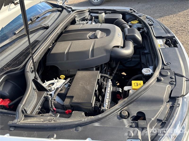 Jeep Grand Cheroke Laredo 4WD SUV سيارات