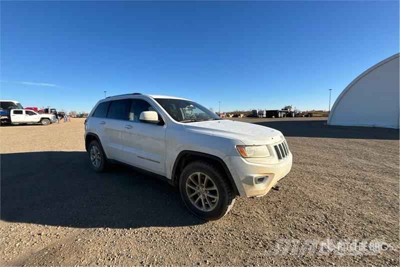 Jeep Grand Cherokee 4WD SUV Automašīnas