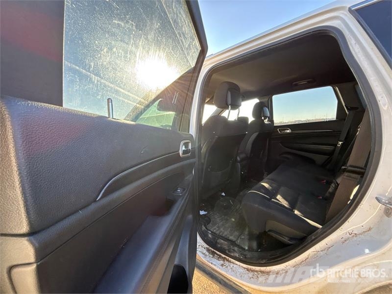 Jeep Grand Cherokee 4WD SUV Automašīnas