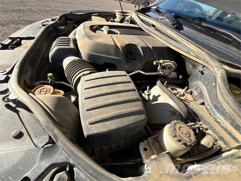 Jeep Grand Cherokee 4WD SUV Automašīnas