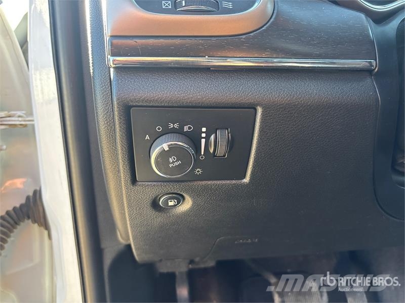 Jeep Grand Cherokee 4x4 SUV Cars
