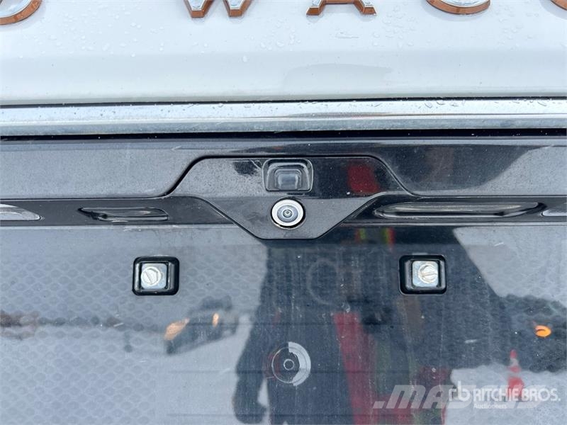 Jeep Grand Wagoneer 4WD SUV Voiture