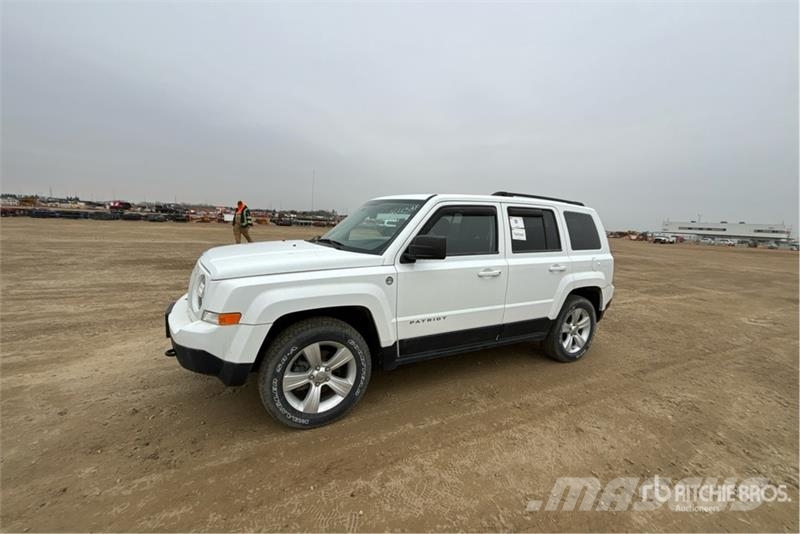 Jeep Patriot 4WD SUV Avtomobili