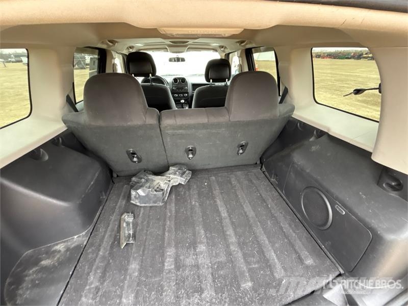 Jeep Patriot 4WD SUV Avtomobili