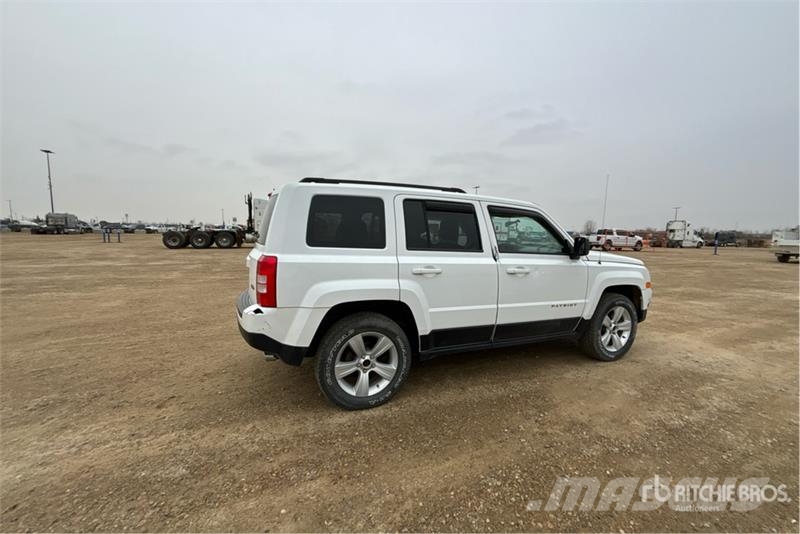 Jeep Patriot 4WD SUV Avtomobili