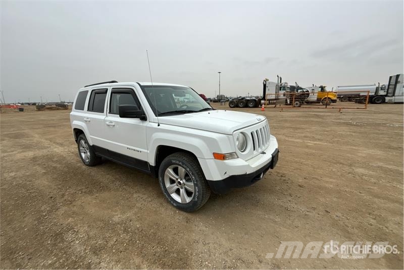 Jeep Patriot 4WD SUV Avtomobili