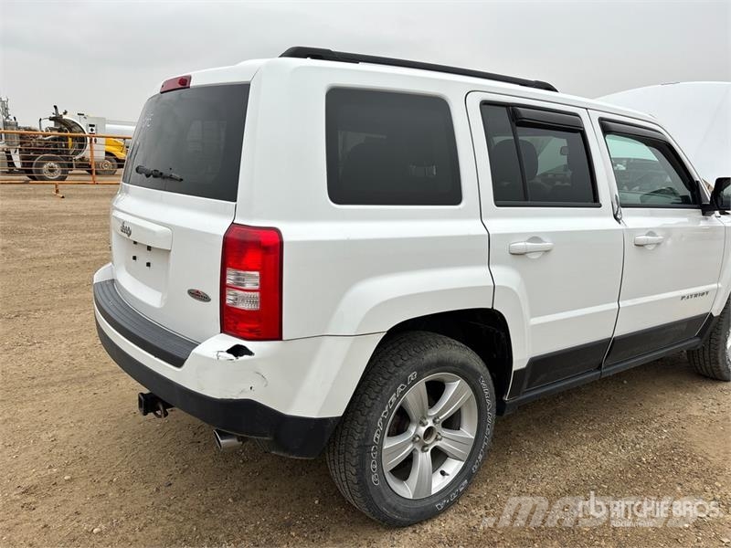 Jeep Patriot 4WD SUV Avtomobili