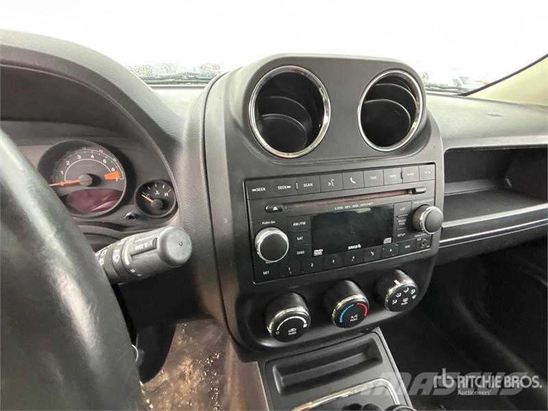 Jeep Patriot 4WD SUV Avtomobili