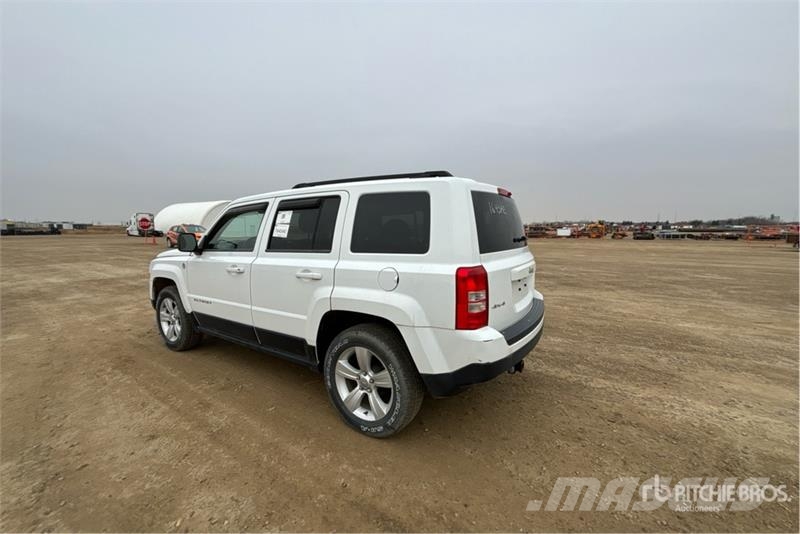 Jeep Patriot 4WD SUV Avtomobili