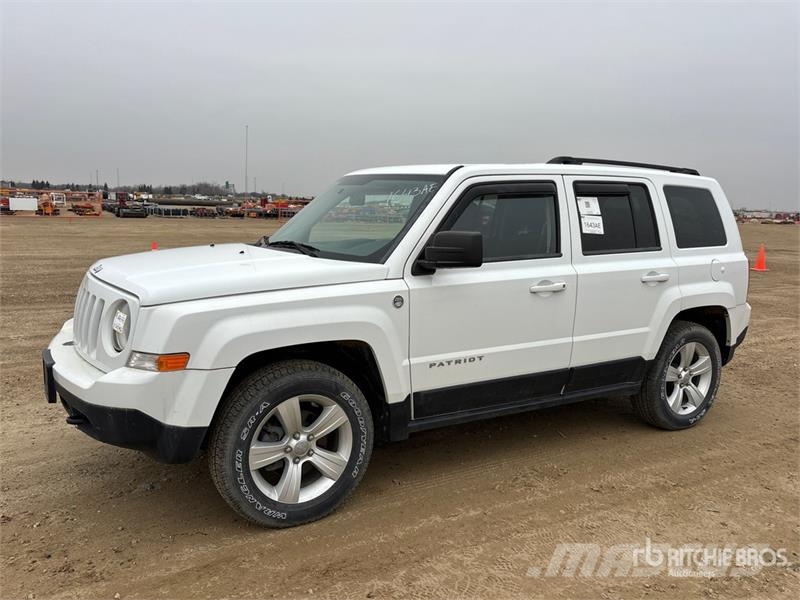 Jeep Patriot 4WD SUV Avtomobili