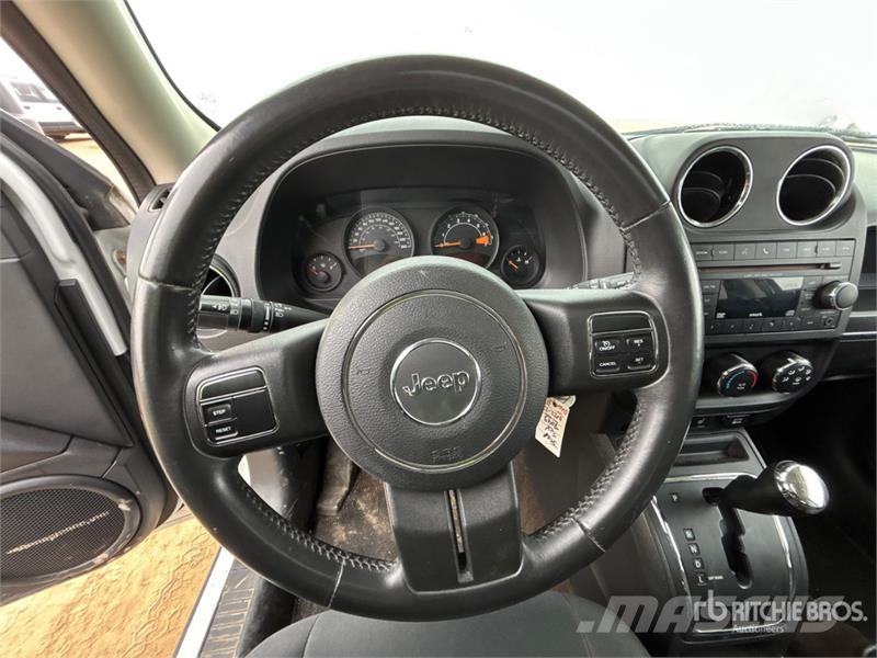Jeep Patriot 4WD SUV Avtomobili