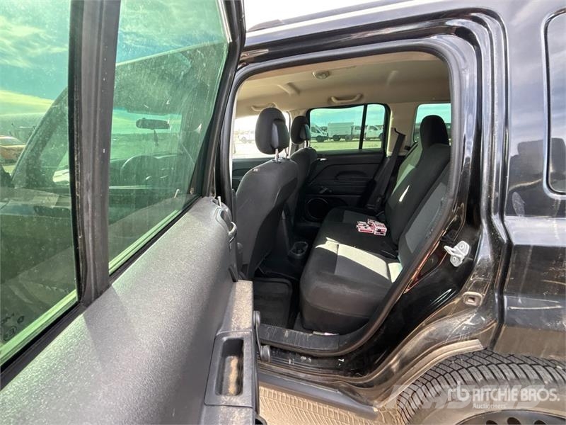Jeep Patriot SUV Легковые автомобили