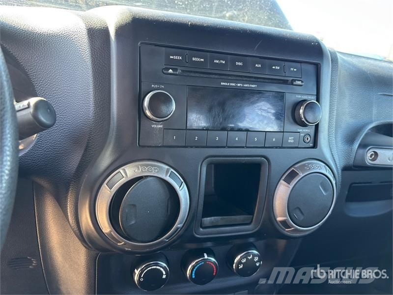 Jeep Wrangler 4WD SUV Avtomobili
