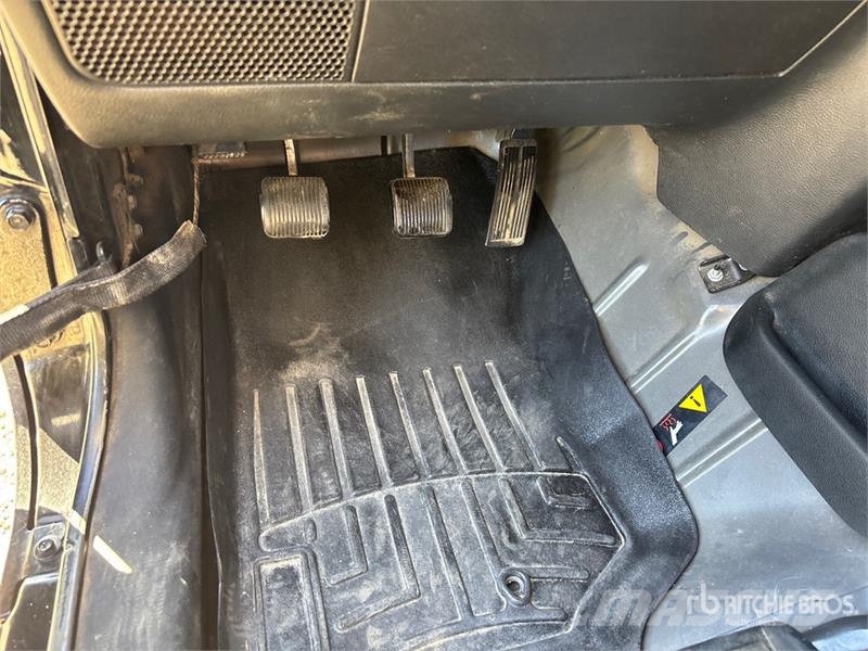 Jeep Wrangler 4WD SUV Avtomobili