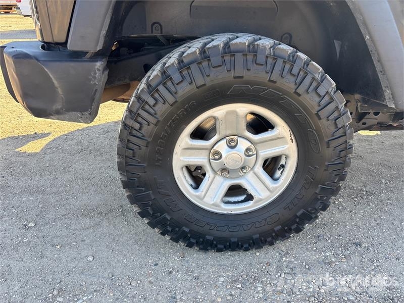 Jeep Wrangler 4WD SUV Avtomobili