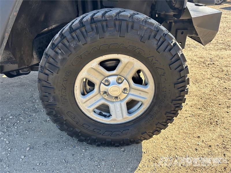 Jeep Wrangler 4WD SUV Avtomobili