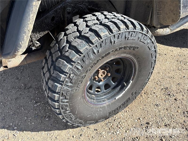 Jeep Wrangler 4x4 SUV Avtomobili