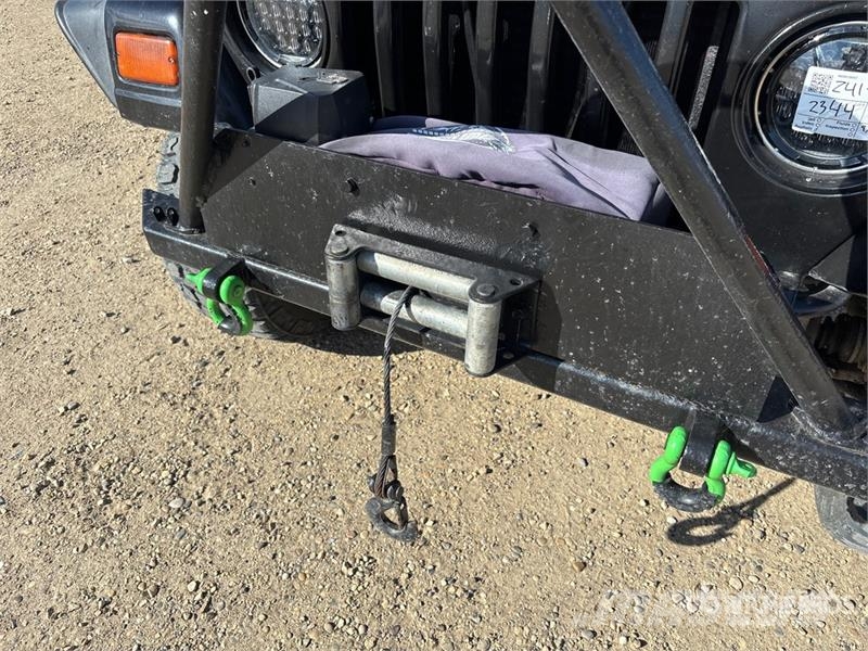 Jeep Wrangler 4x4 SUV Avtomobili