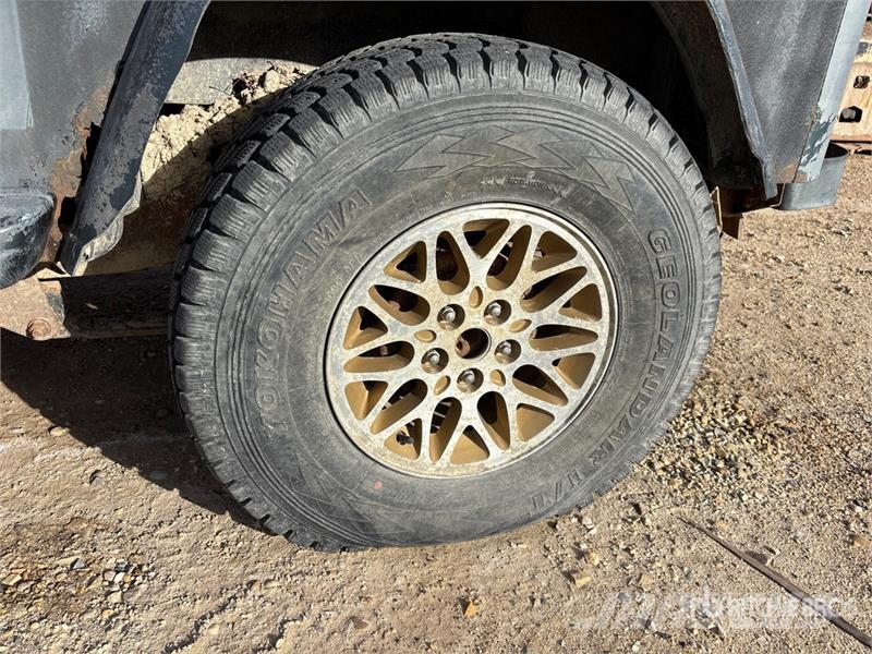 Jeep Wrangler Sahara Edition 4WD SUV Kistehergépjárművek