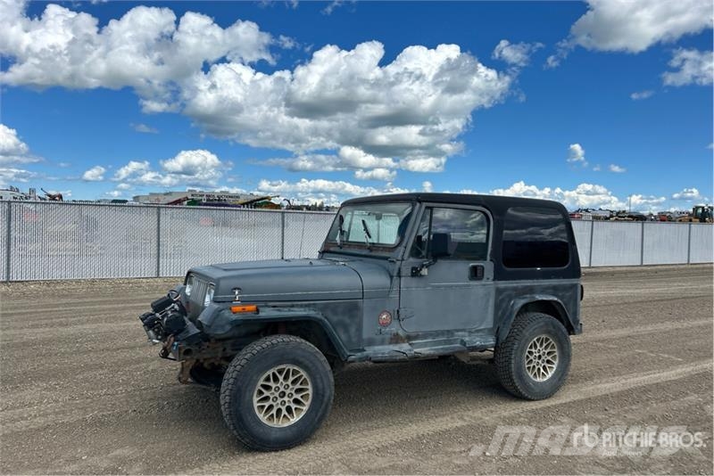 Jeep Wrangler Sahara Edition 4WD SUV Kistehergépjárművek